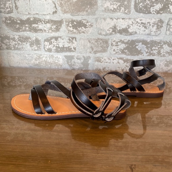 Like New Free People Vegan Leather Black Strappy Gladiator Style Sandal - Picture 4 of 5